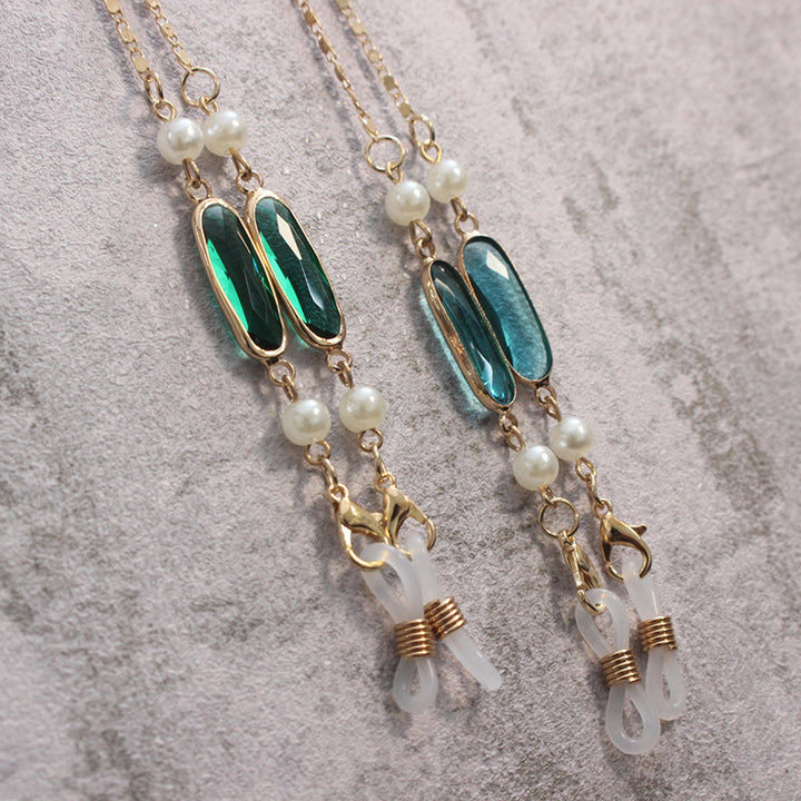 Elegant Necklace with Unique Pendant Stornfield