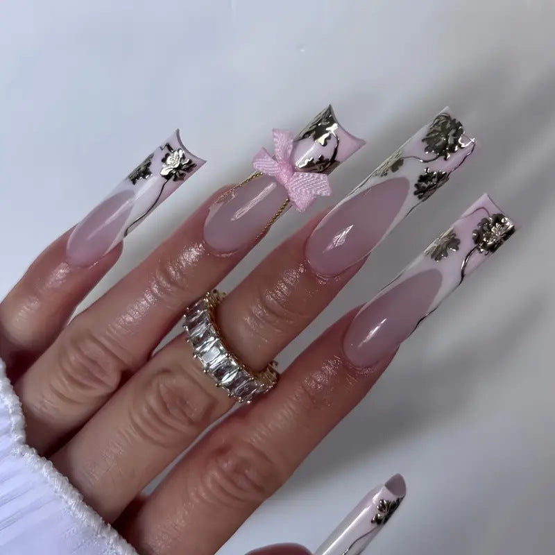 Floral Accent Decorative Press-On Nails Stornfield