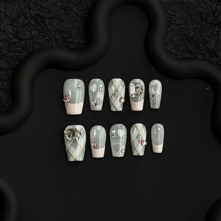 Decorative Press-On Nail Art Set with Floral Accents  1791773215