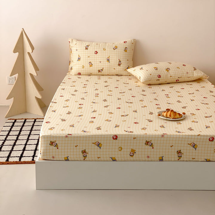 Children's fitted sheet with elastic all-around hem and cute dog print