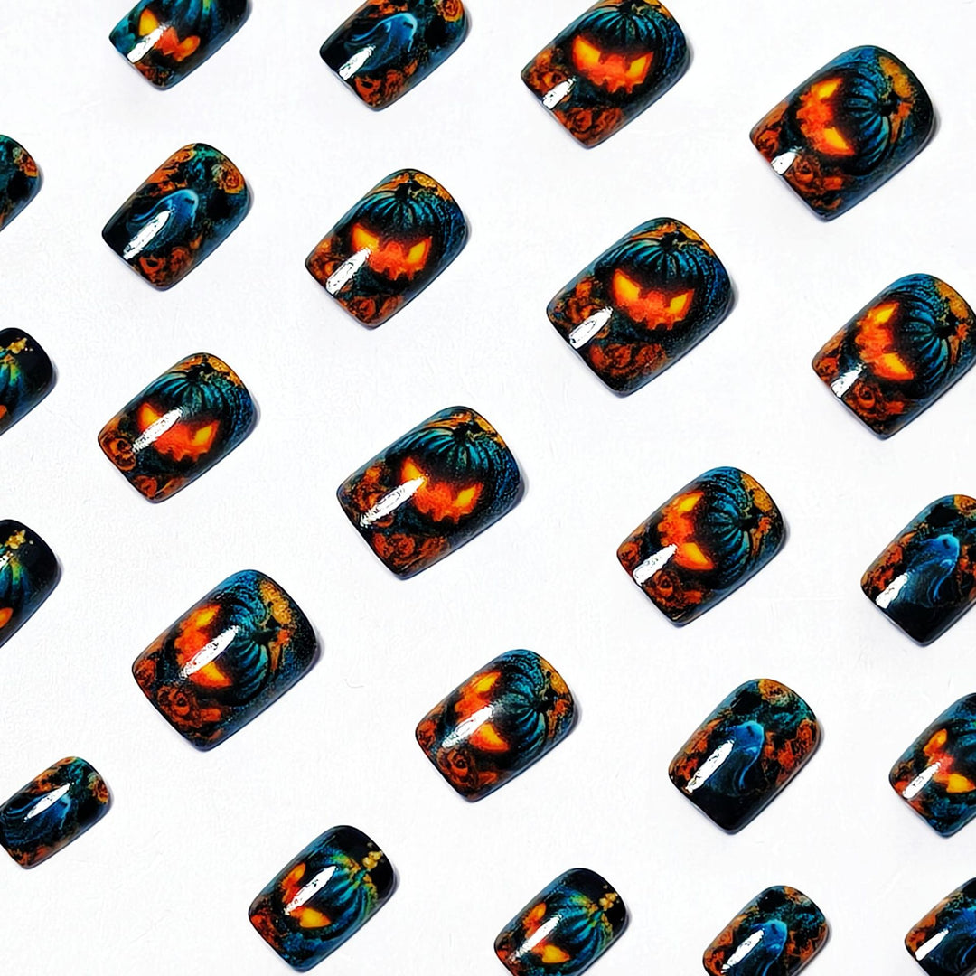 Artificial nails with Halloween design Stornfield
