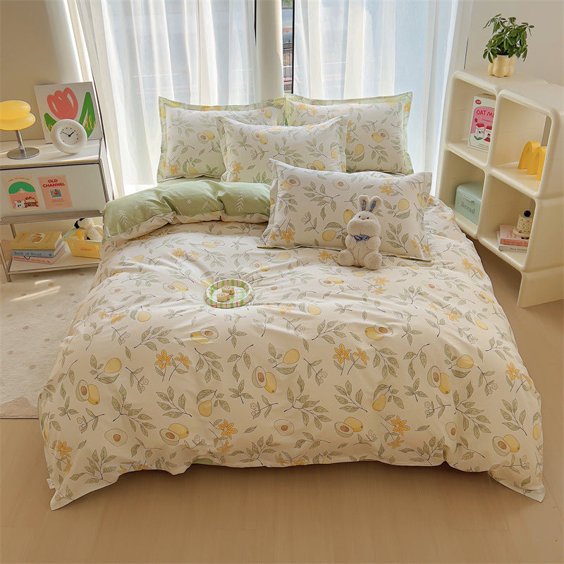 Playful Bear Checkered Comforter Set