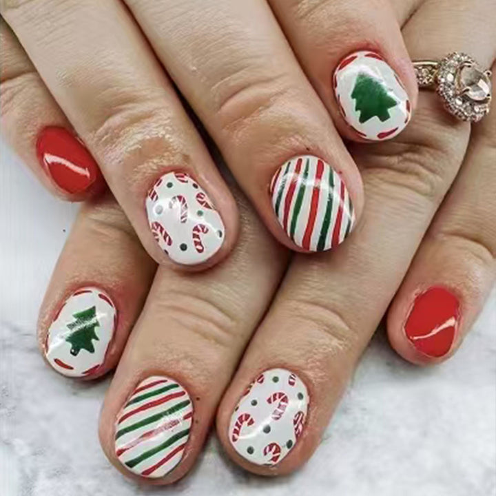 Holiday-Themed Press-On Nail Set Stornfield
