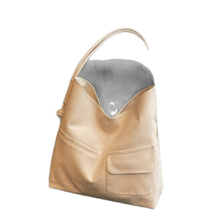 Casual tote bag with practical front pockets Stornfield