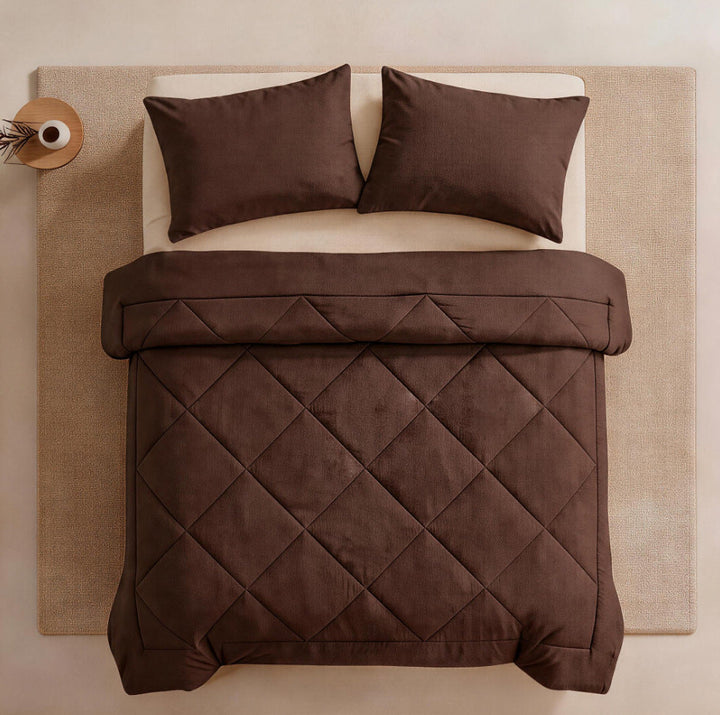 Luxurious Quilted Comforter Set Stornfield