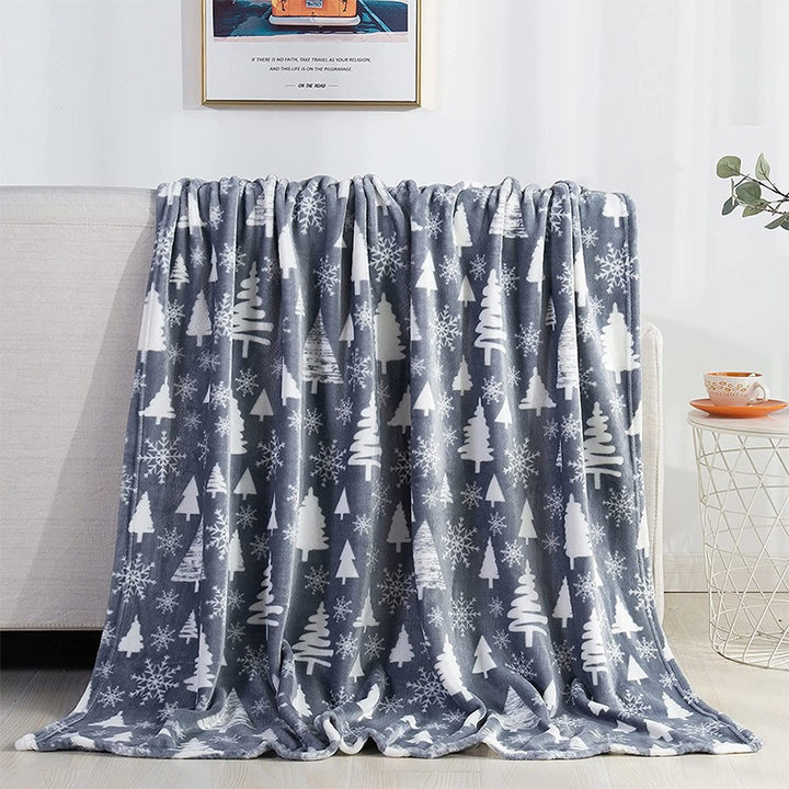 Festive Holiday-Themed Plush Throw Blanket