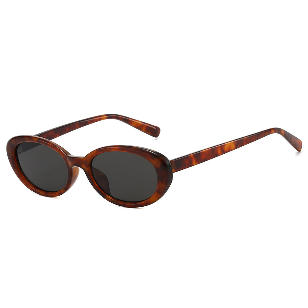 Elegant Vintage Oval Sunglasses Stornfield