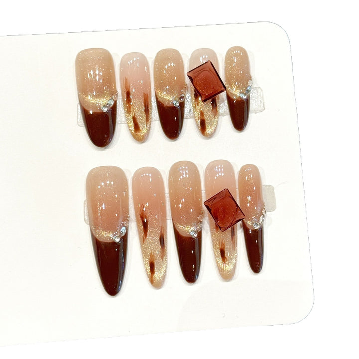 Decorative Press-On Nail Art Set with Artistic Ombre Design