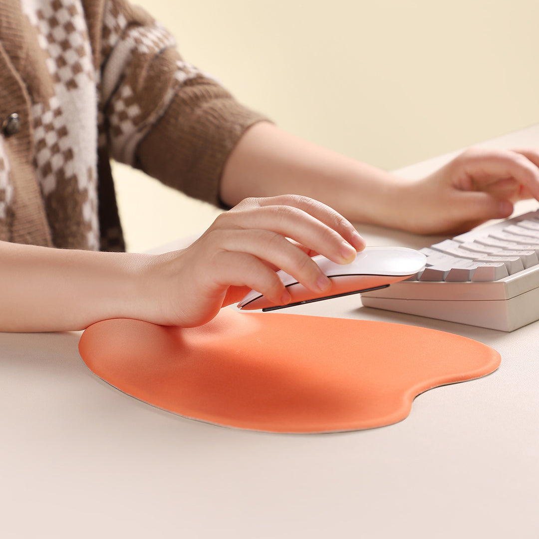 Heart-Shaped Mouse Pad