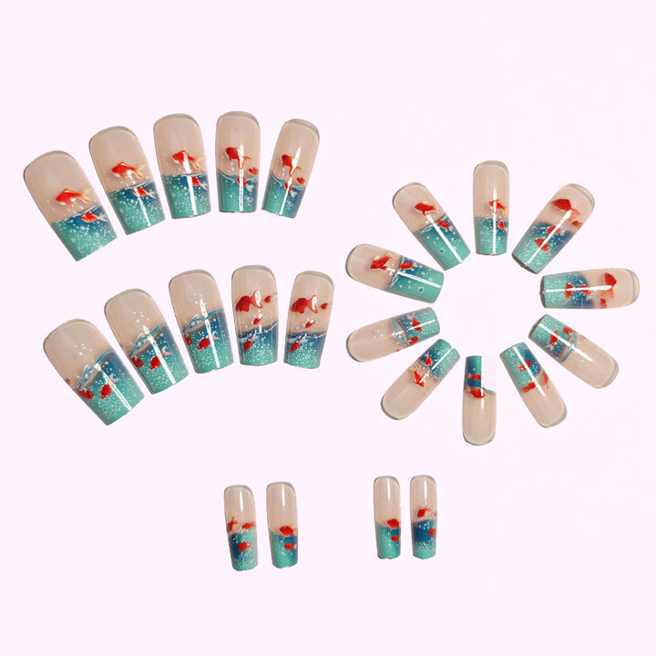 Artifical nails with maritime goldfish design Stornfield