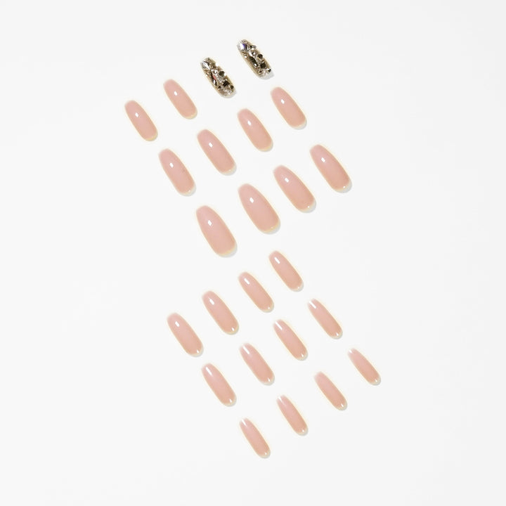 Artful nail art with glitter accents Stornfield