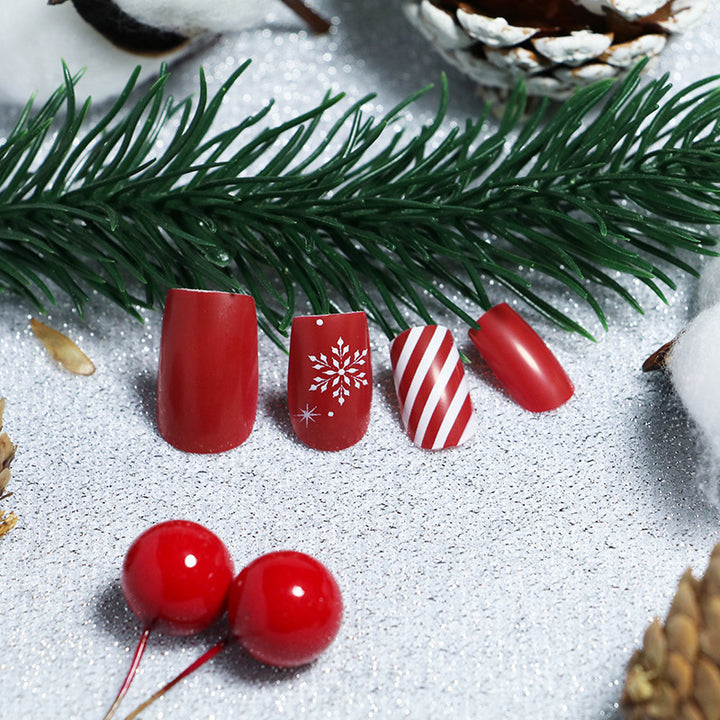Festive Winter-Themed Press-On Nail Art Set Stornfield