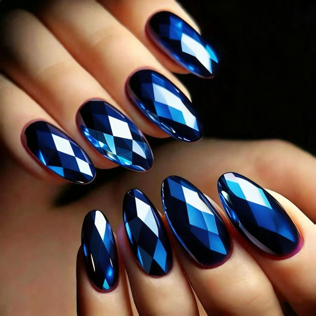 Shiny artificial nails Stornfield