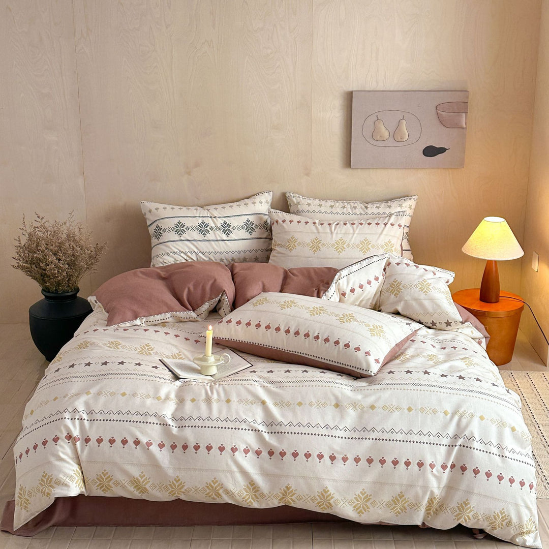 Printed Cotton Duvet Cover Set with Nordic Folk Motif and Pillow Shams