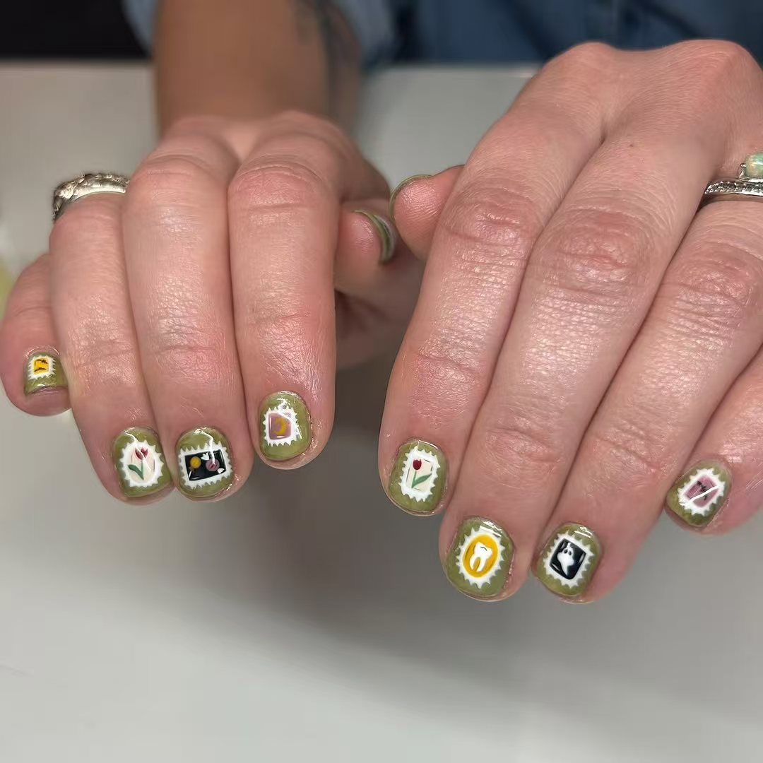 Halloween-Themed Decorative Press-On Nail Set