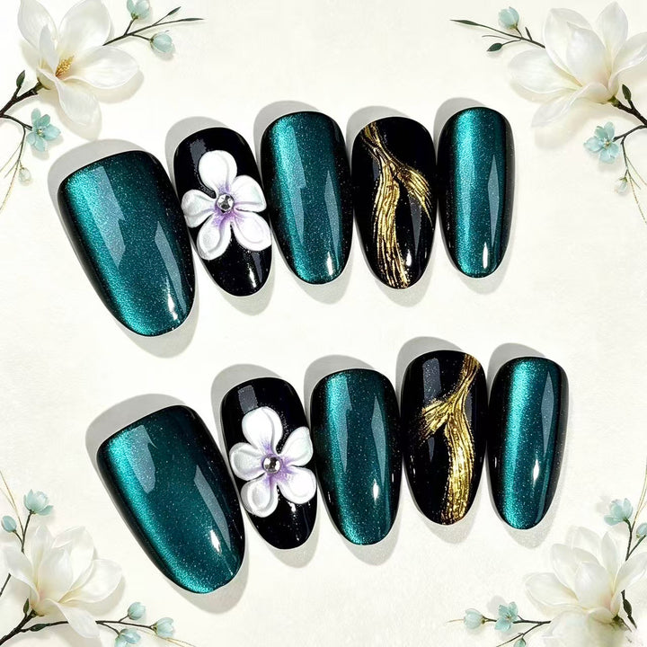 Glamorous Floral-Design Press-On Nail Set