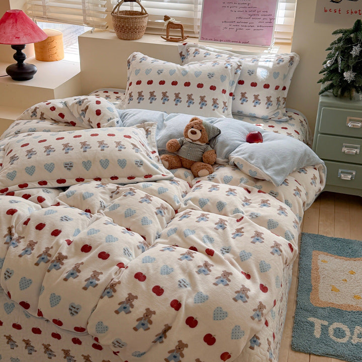 Plush Teddy-Print Reversible Comforter Set