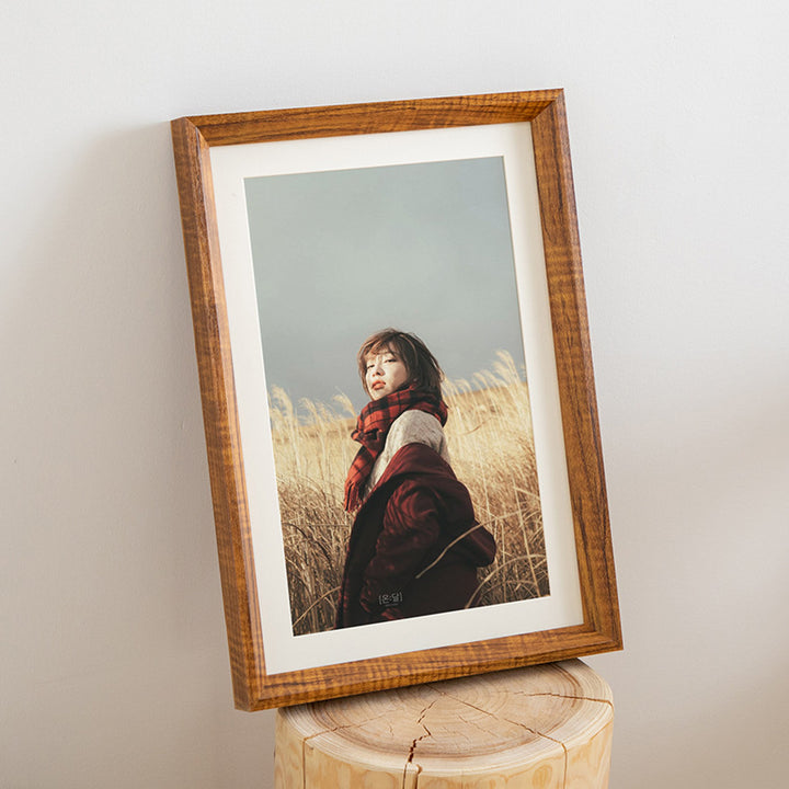 Decorative Portrait Art Frame for Home