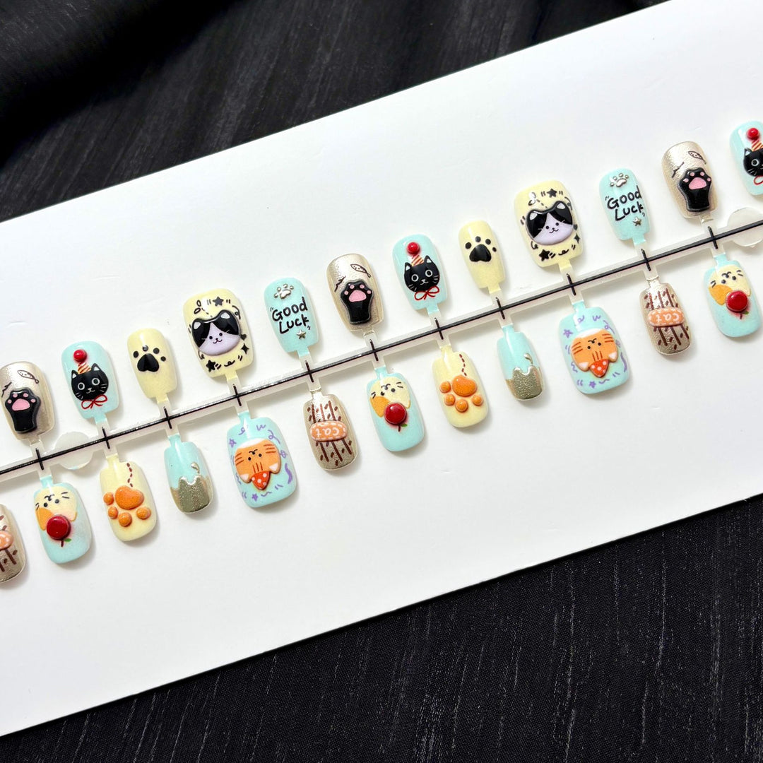 Artistic Press-On Nail Art Set with Cute Animal Designs