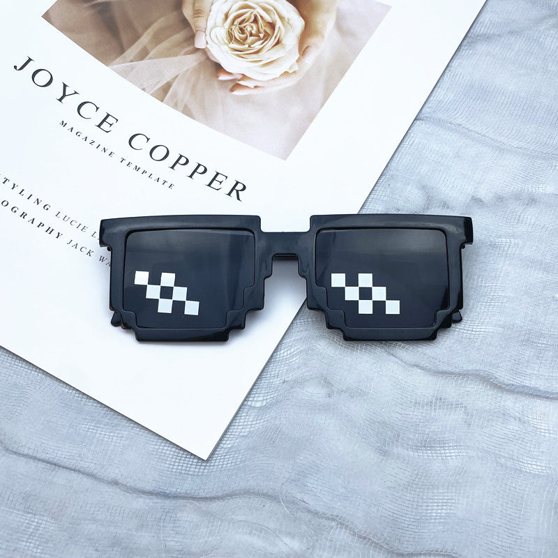 Geometric Pixelated Frame Sunglasses Stornfield