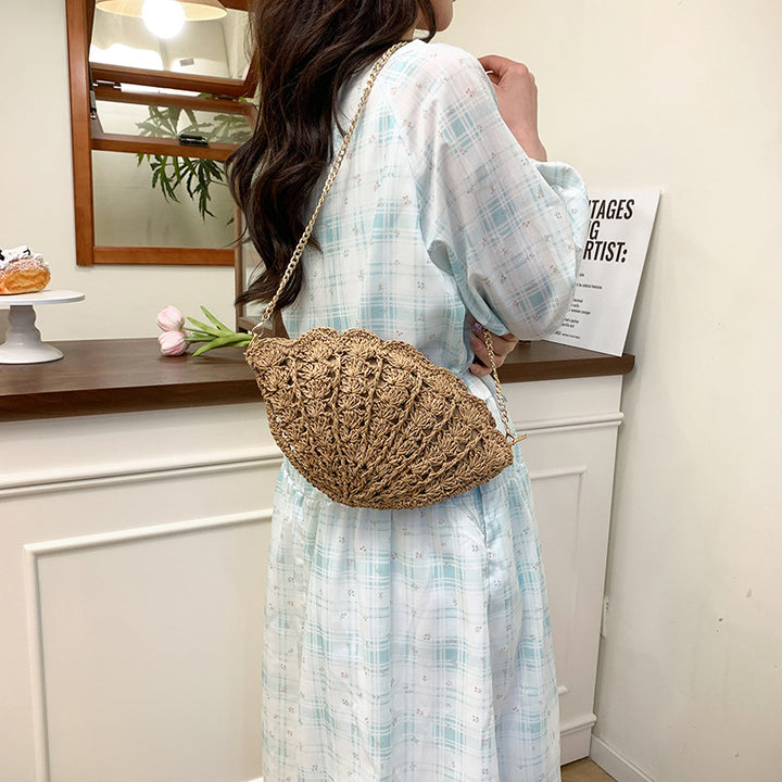Elegant Crochet Shell-Shaped Handbag
