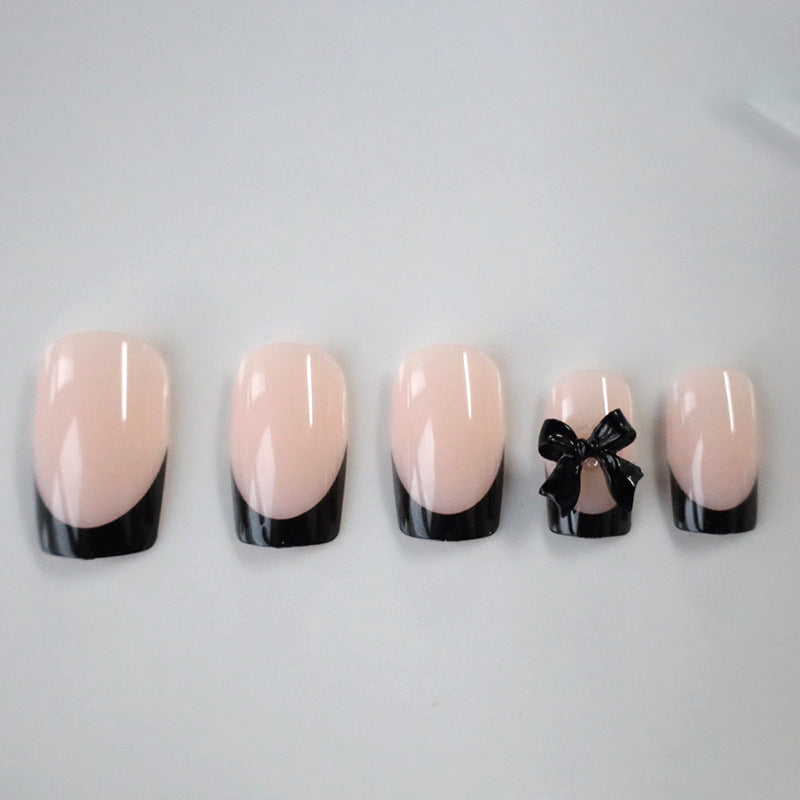 Elegant Bow-Embellished Nail Art Set Stornfield