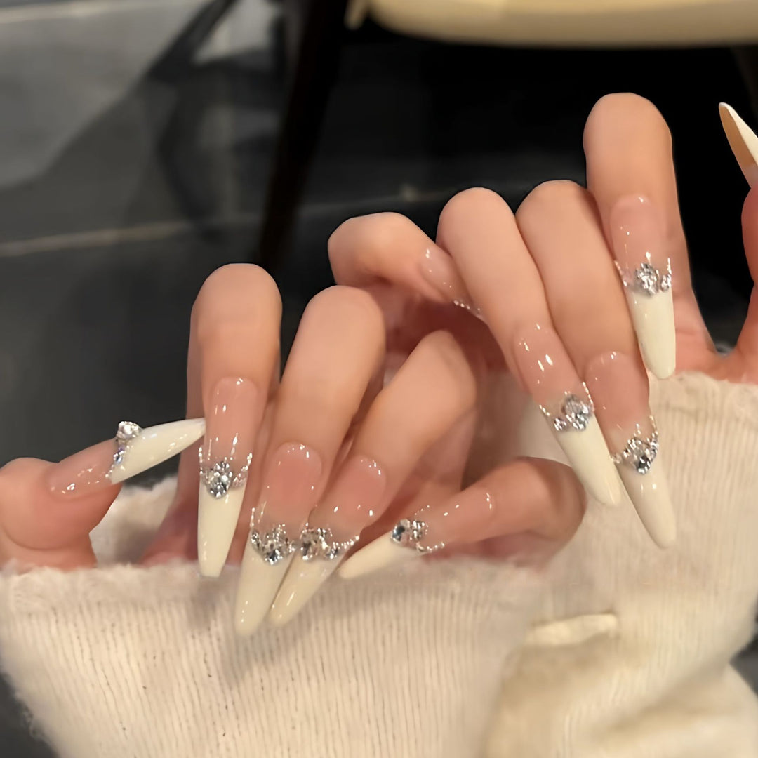 Elegant Decorated Artificial Nail Set Stornfield