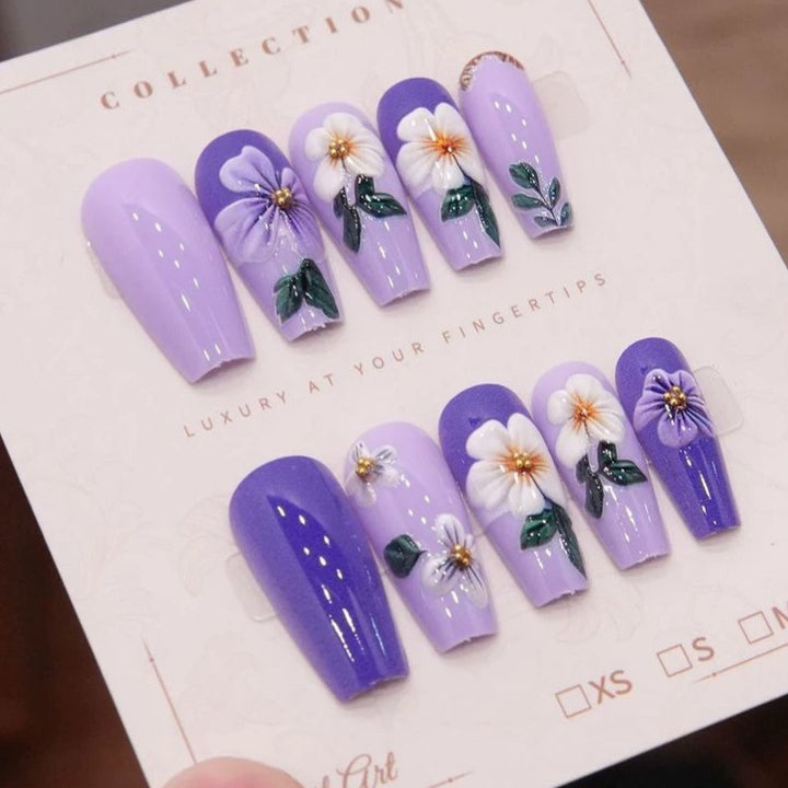 Floral Luxury Press-On Nail Art
