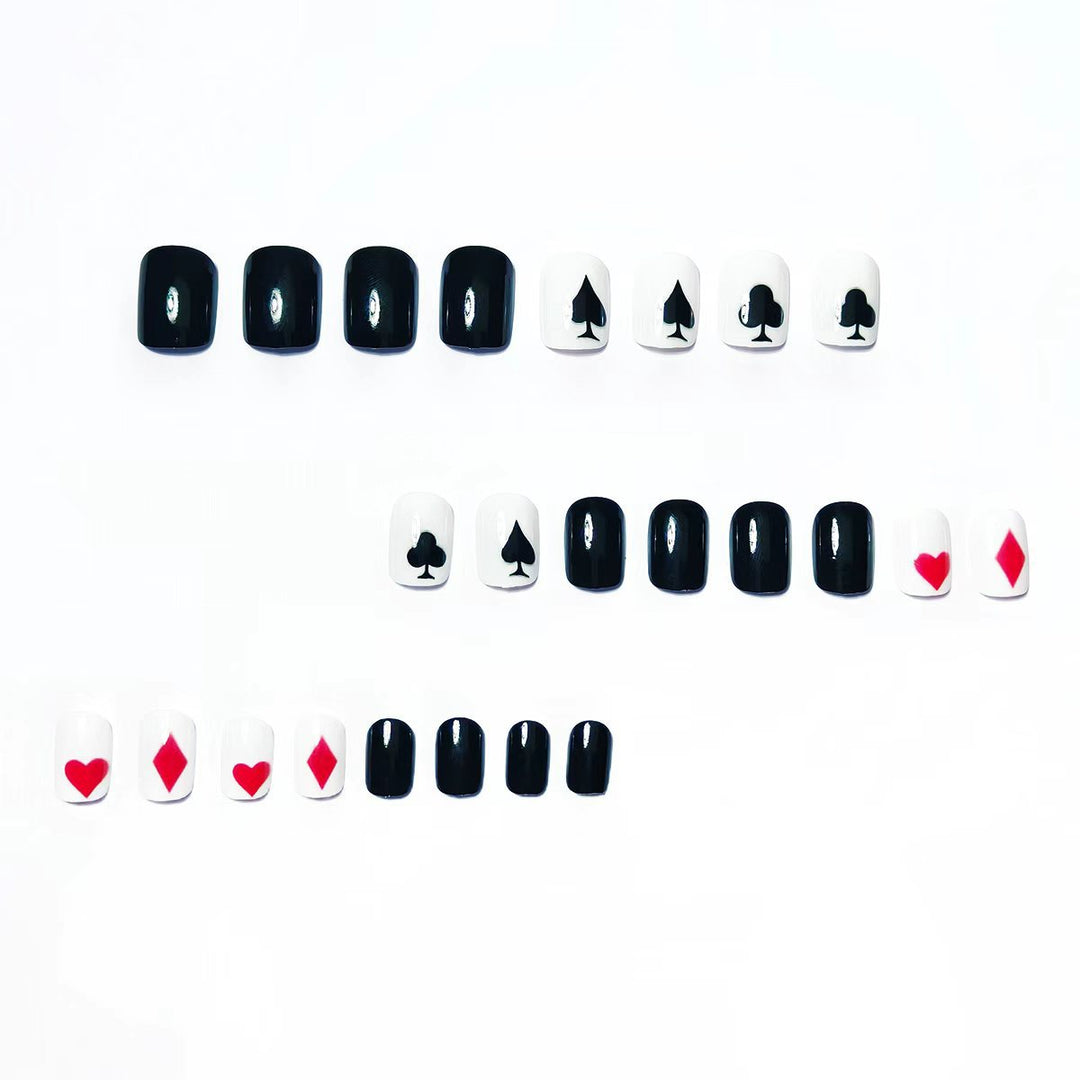 Artificial nails with playing card design Stornfield