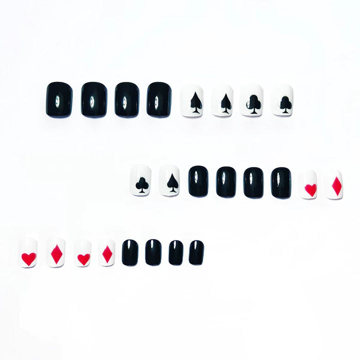 Artificial nails with playing card design Stornfield