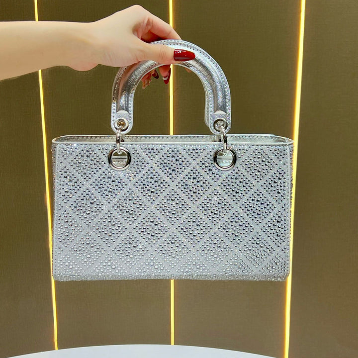 Elegant Rhinestone-Embellished Handheld Purse