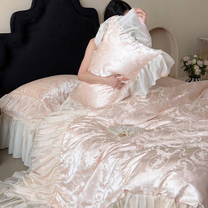 Luxurious Jacquard Satin Bedding Set with Ruffle Edges and Pillowcases