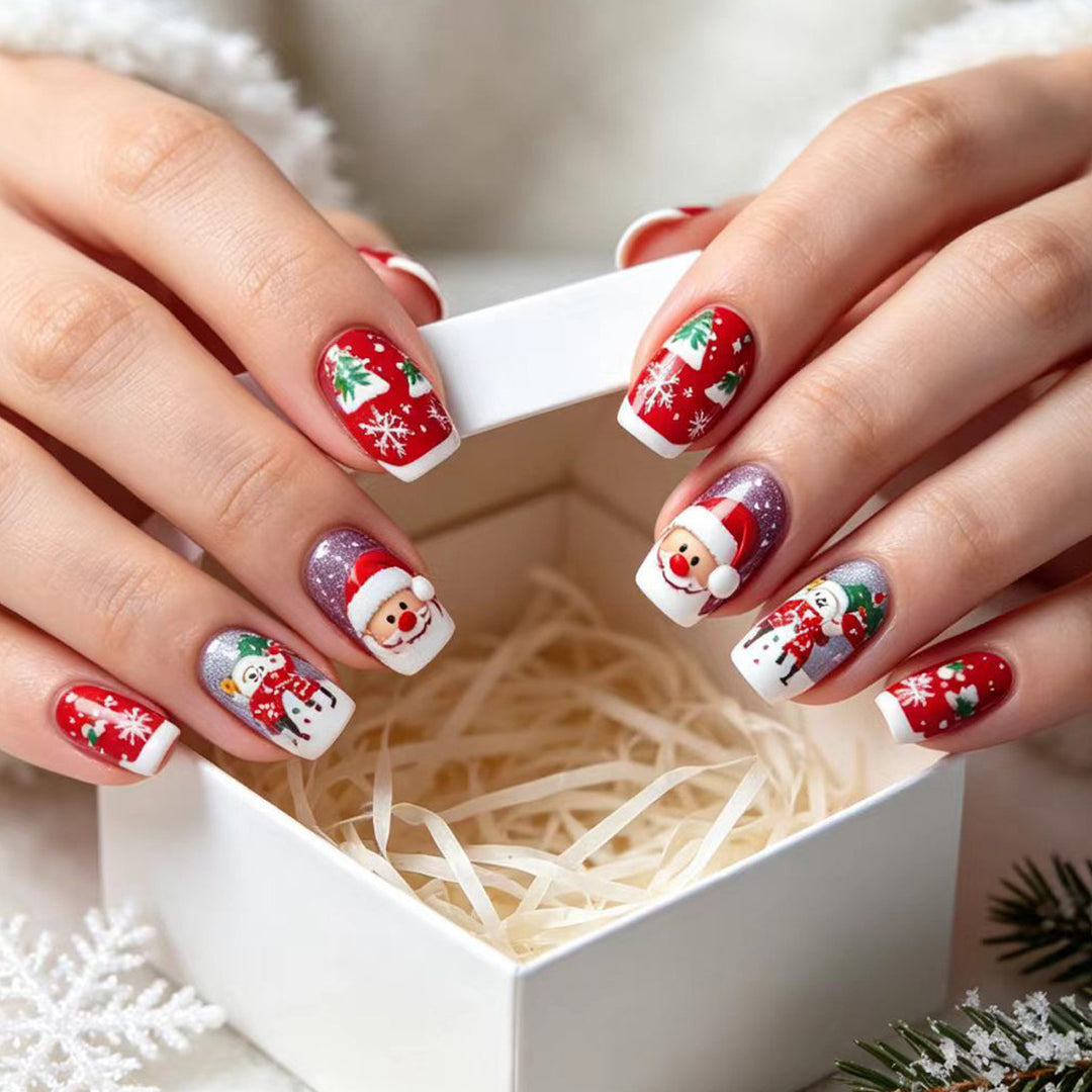 Artificial nails with festive Santa design Stornfield