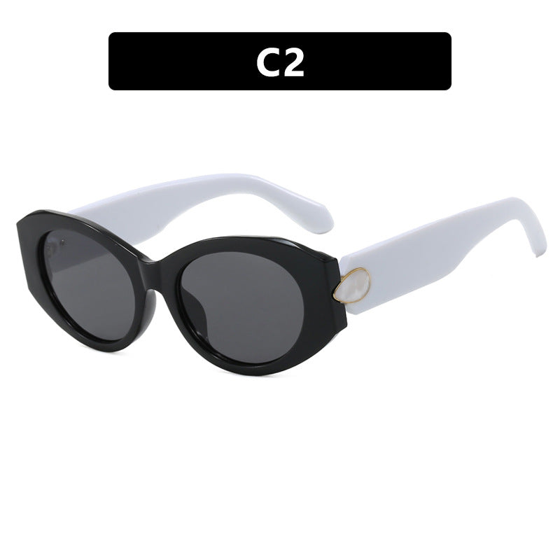 Women elegant sunglasses with stylish contours Stornfield