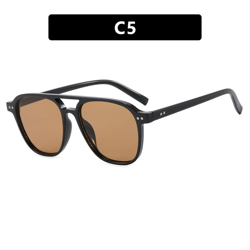 Women’s modern square sunglasses with robust design and UV protection Stornfield