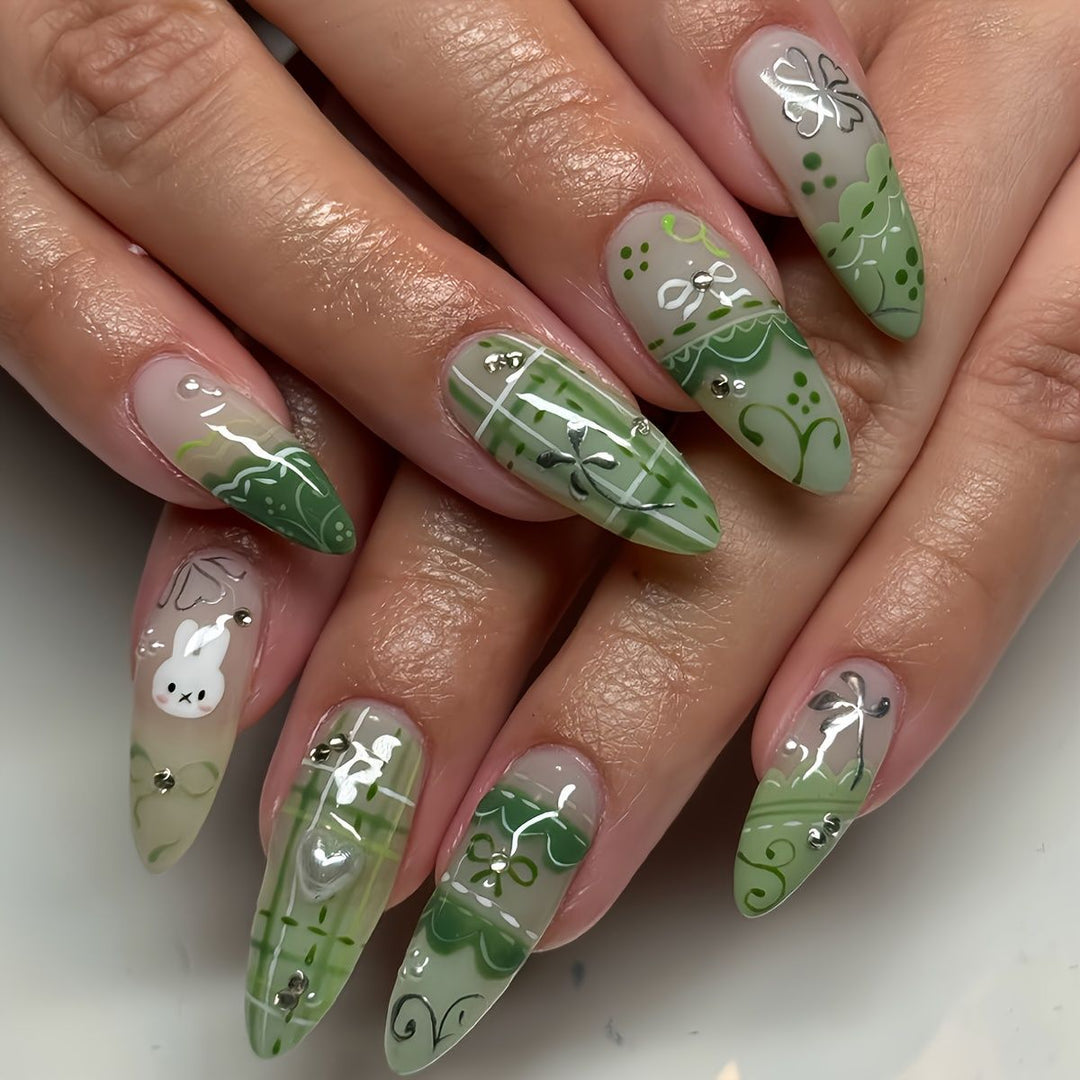 Glamorous Glittery Stiletto Nail Art Stornfield