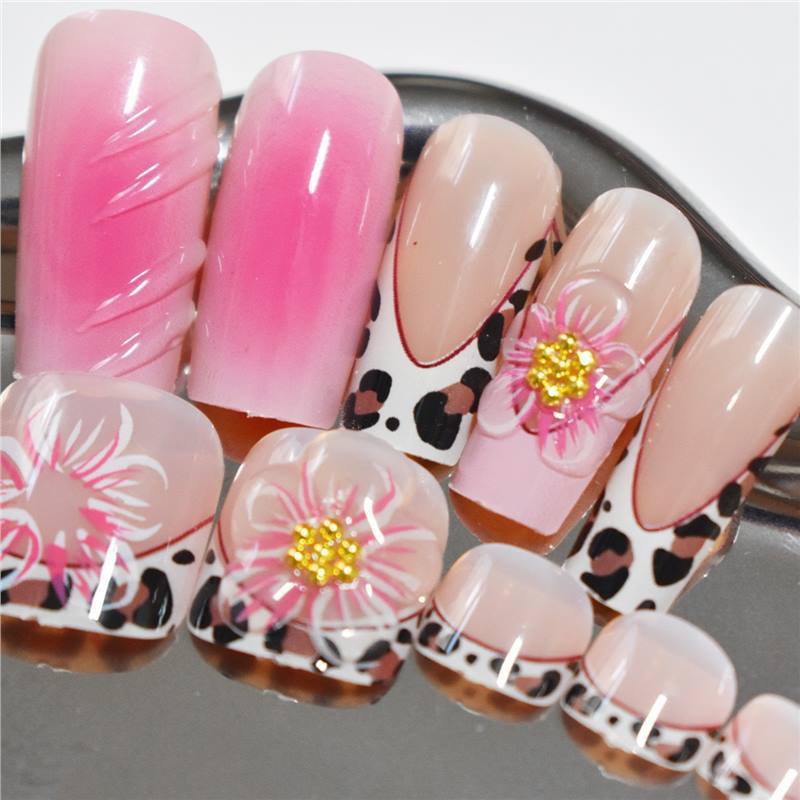 Artistic Floral Press-On Nail Art Stornfield