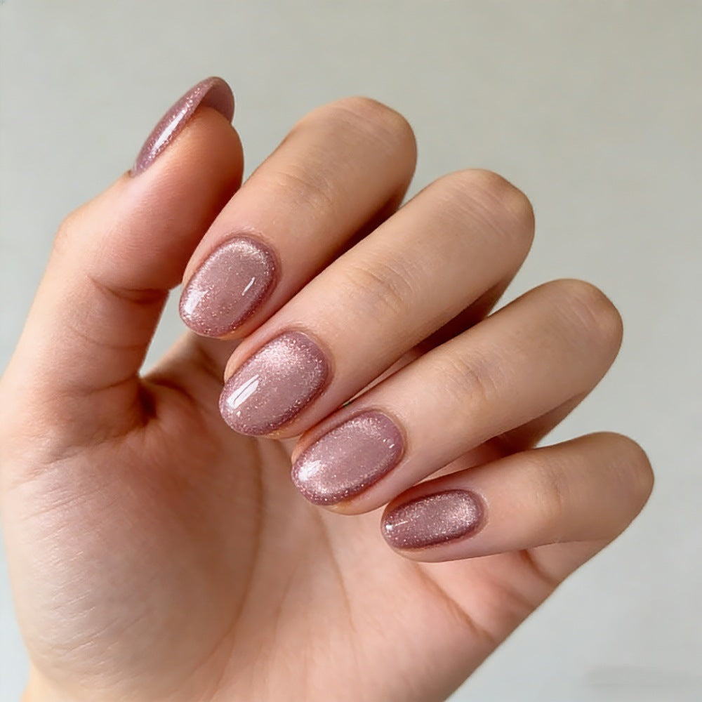 Glamorous and Shimmering Artificial Nails Stornfield