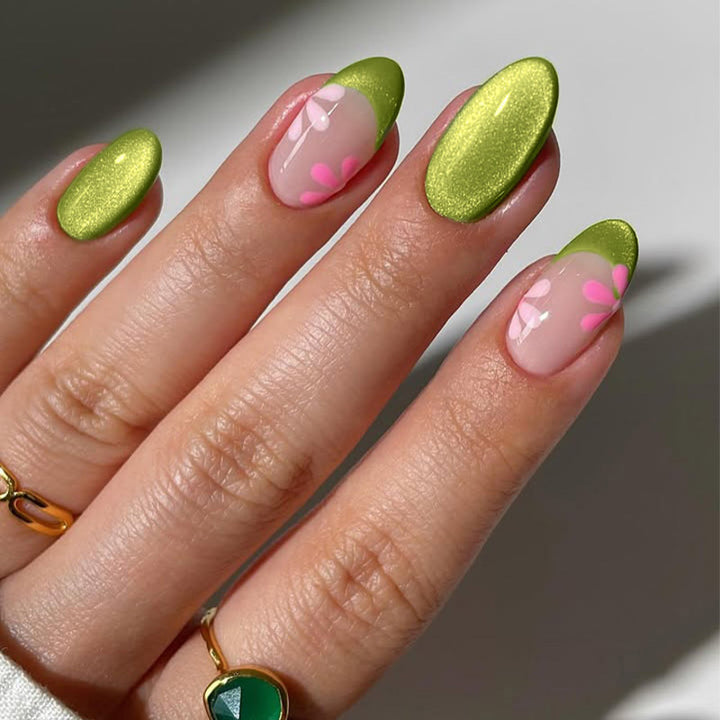 Artistic Floral Press-On Nail Design