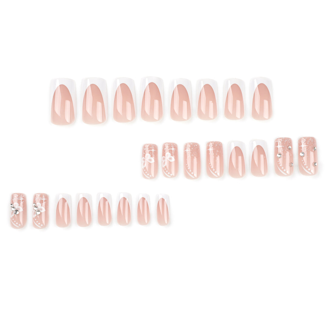 Elegant Artificial Nails Stornfield
