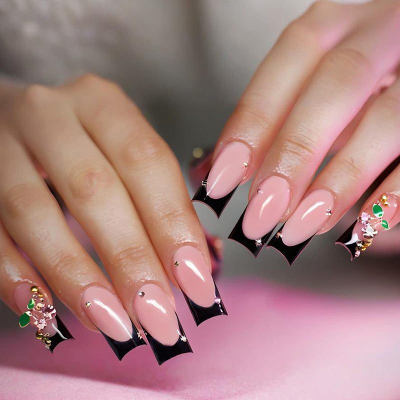 Artificial nail set with glamorous accents and elegant designs Stornfield