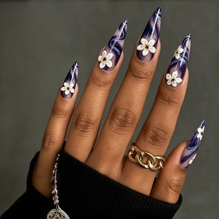 Artificial nails in elegant floral design Stornfield