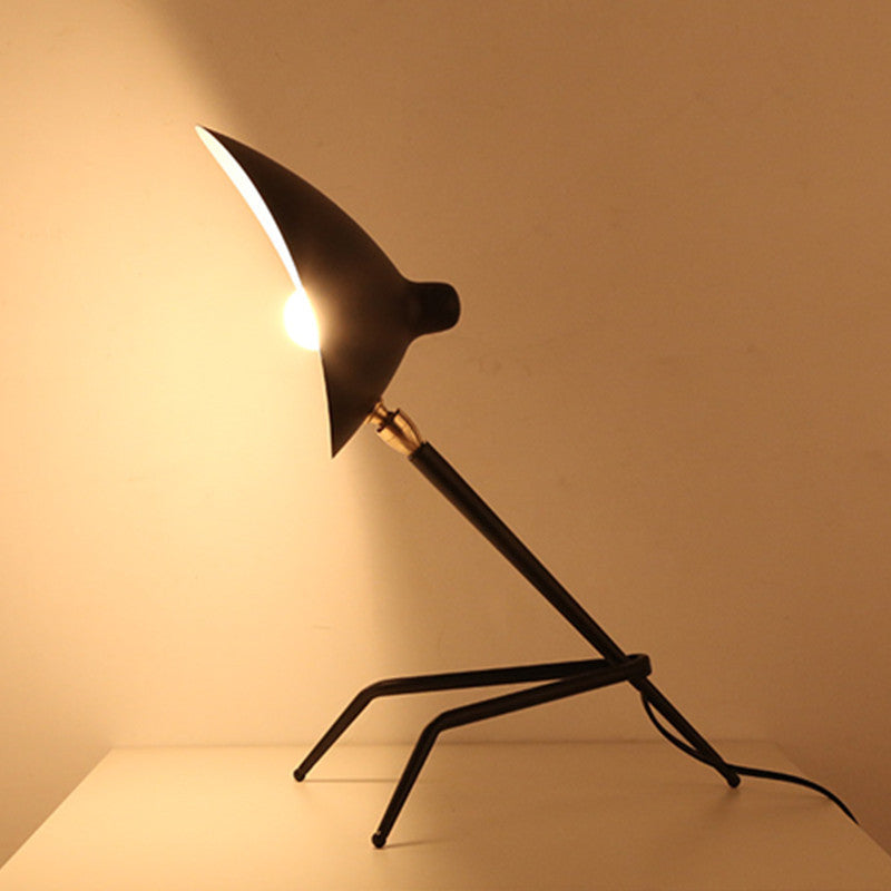 Modern Adjustable Desk Lamp with Minimalist Design