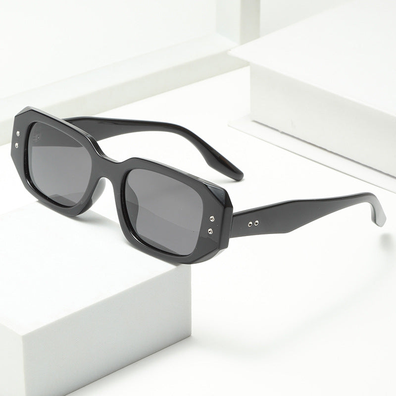 Ladies fashionable oversized sunglasses with stylish frame and UV protection Stornfield
