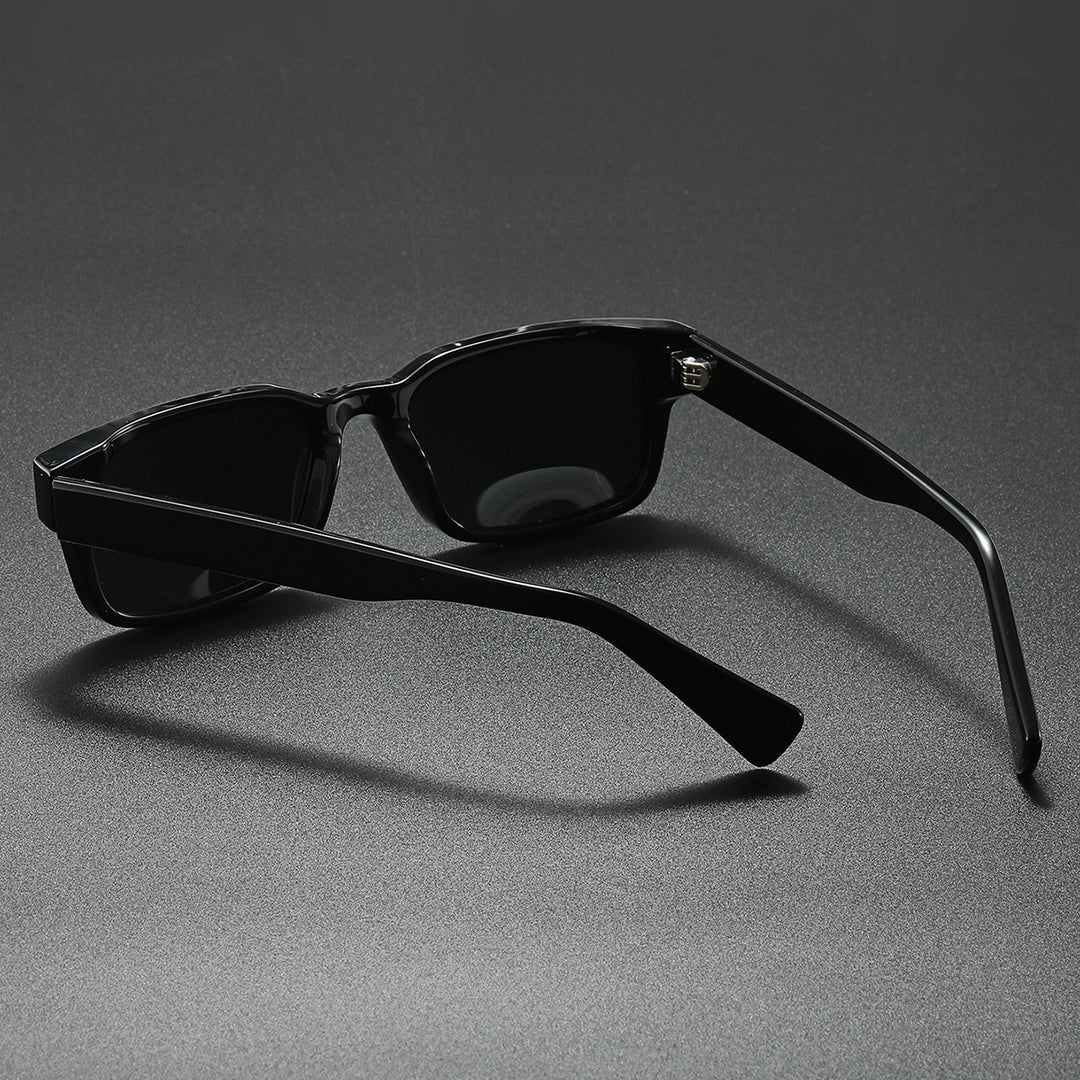 Women's sunglasses in modern, minimalist design Stornfield