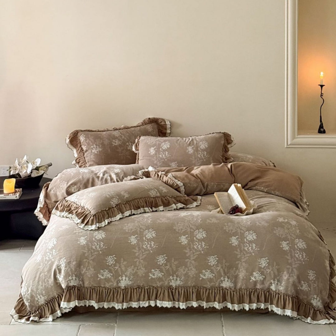 Vintage-Inspired Frilled Cotton Jacquard Duvet Cover Set with Layered Ruffle Hem and Pillow Shams