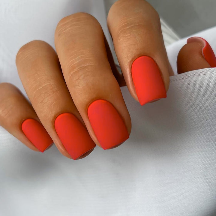 Matt lacquered nail art Stornfield