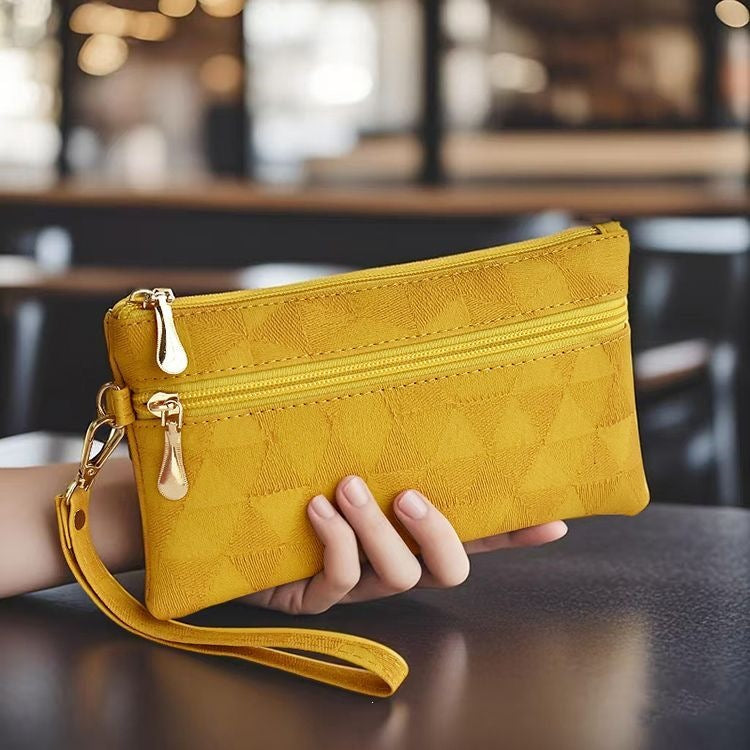 Elegant Clutch With Practical Zipper Stornfield