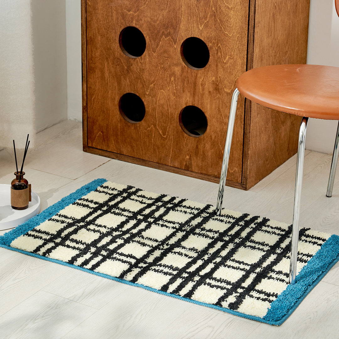 Plush Textured Bath Rug
