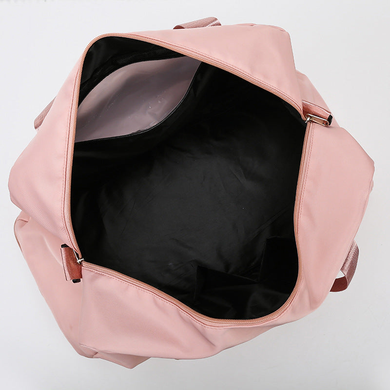 Sporty travel bag with adjustable shoulder strap Stornfield